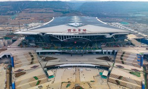 西安东站站牌正式亮相