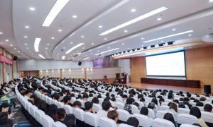 书香浸润校园 阅读照亮未来——咸阳师范学院阅读推广系列活动侧记