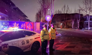 长安：全警上街，昼夜奋战应对低温雨雪恶劣天气